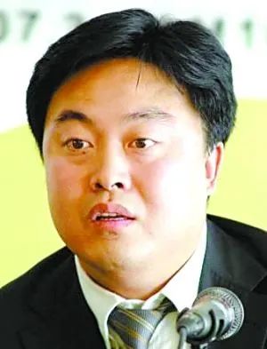 “中介之王”左晖：行业“屠龙者”，还是有鳞片的“恶龙”？