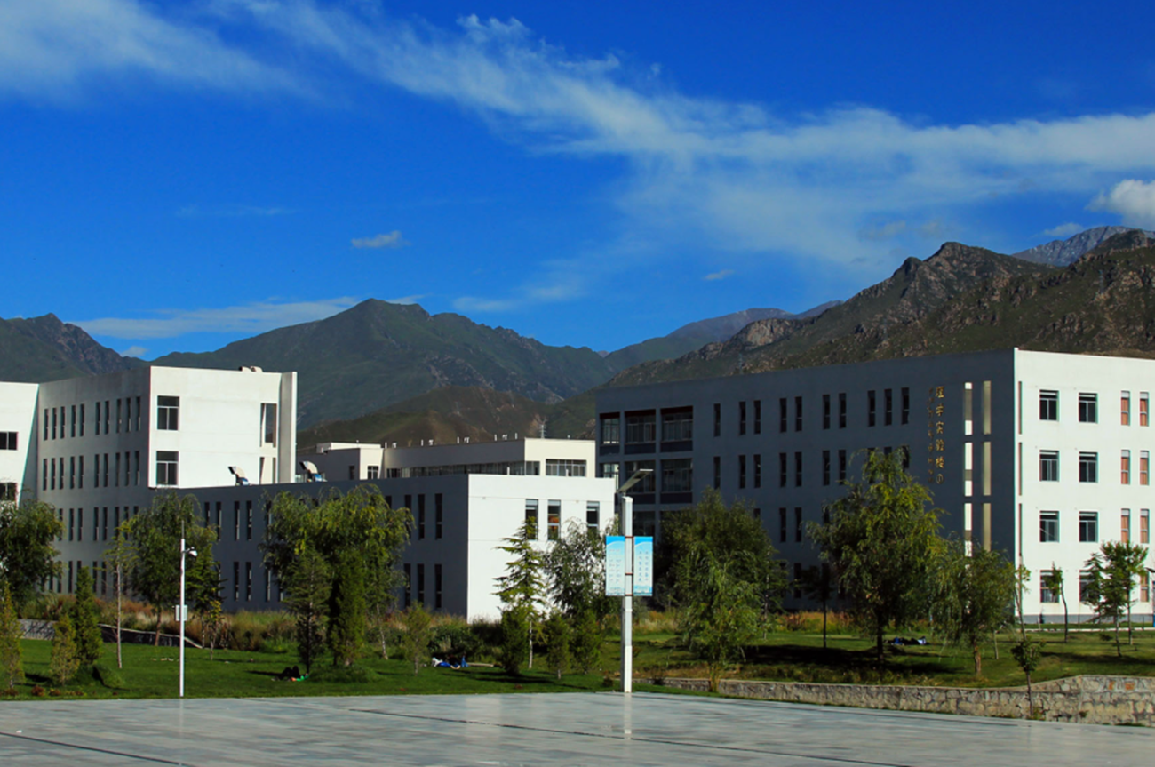 “中等生”大爱的4所211大学，不仅分数线低，毕业还能包分配