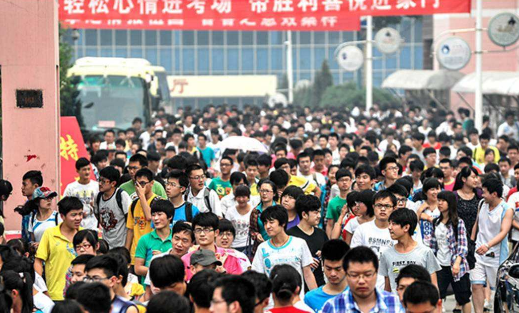 高考成绩想要达到600分，数学和语文哪个重要？班主任给出答案