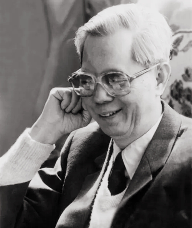 方毅：官至副国级，36岁任上海市委常委，63岁任中国科学院院长