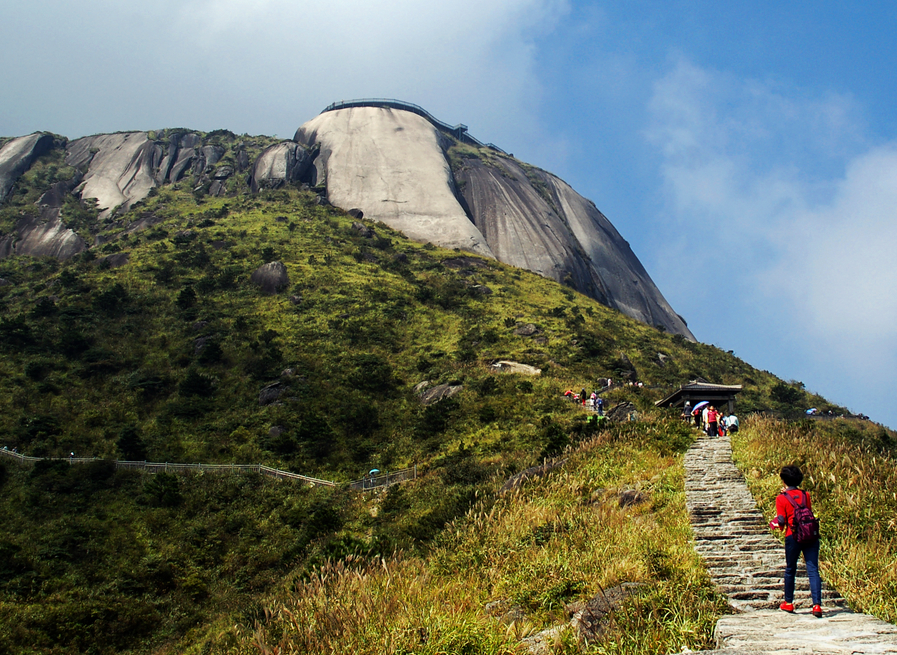 福建一座绝美山峰，门票60元，风景不输清源山，被誉为东南第一巅