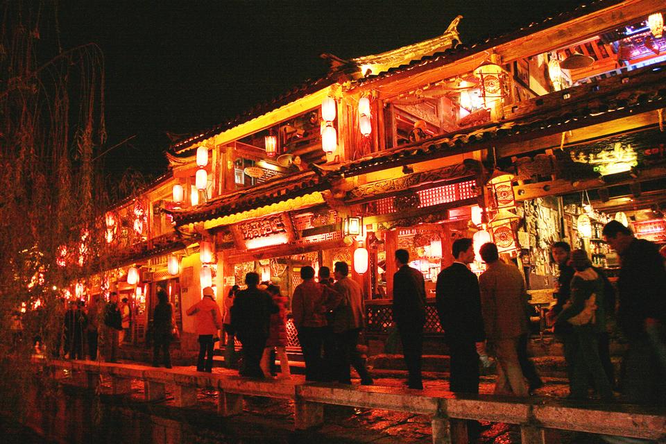 家门口小水沟摇身一变景观河！这些旅游陷阱，旅游达人都未必知道