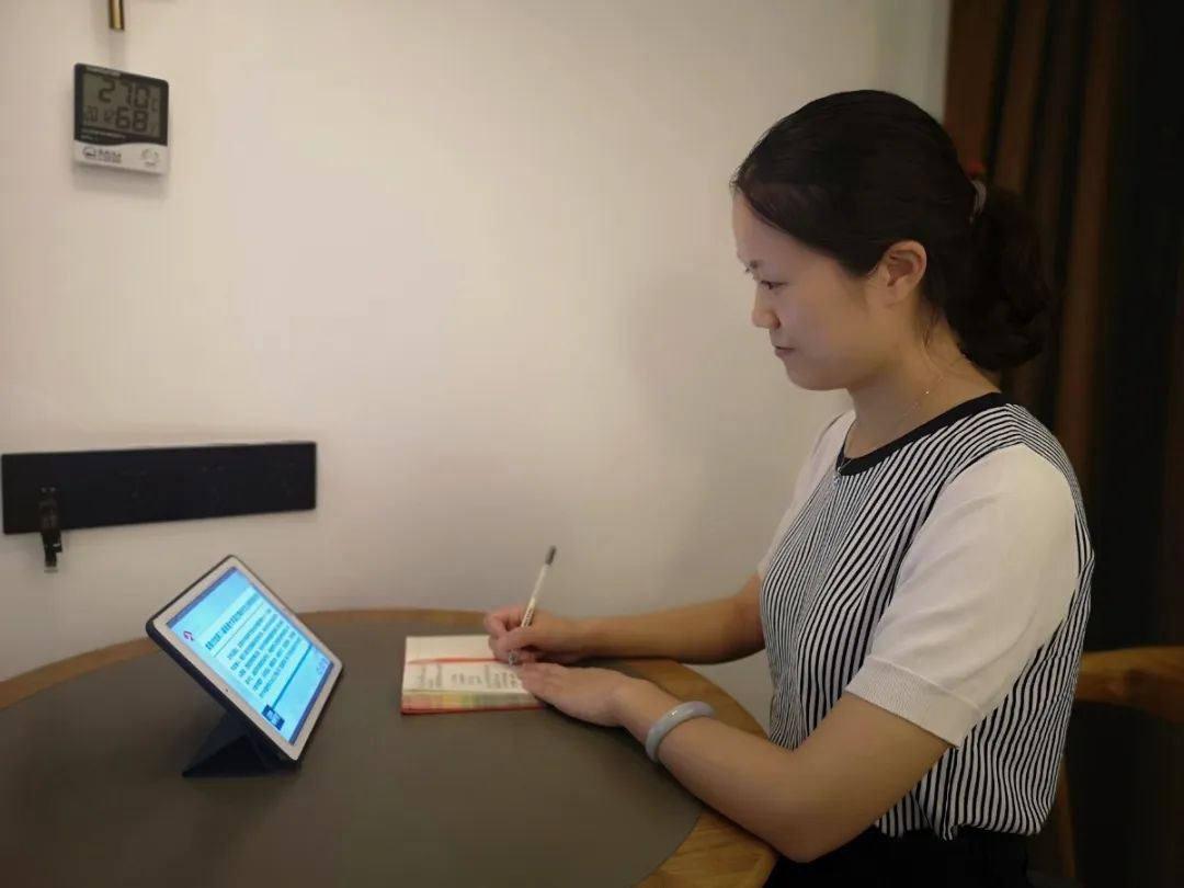 南通大学团员青年认真学习江苏省委书记娄勤俭给第21届南通大学莫文隋研究生支教团回信精神