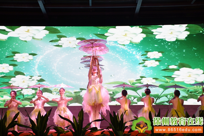 徐州市铜山中专举行第十一届“红五月技能节”颁奖晚会暨汇报演出