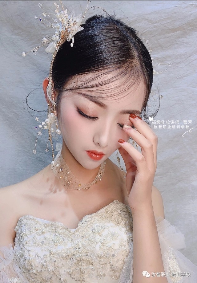 涨价通知！汝智学校化妆全科班学费年后涨至5980！年前仅需4980！