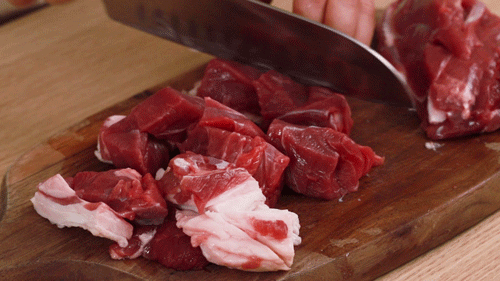 羊肉炖萝卜，这样做太香了！鲜嫩美味
