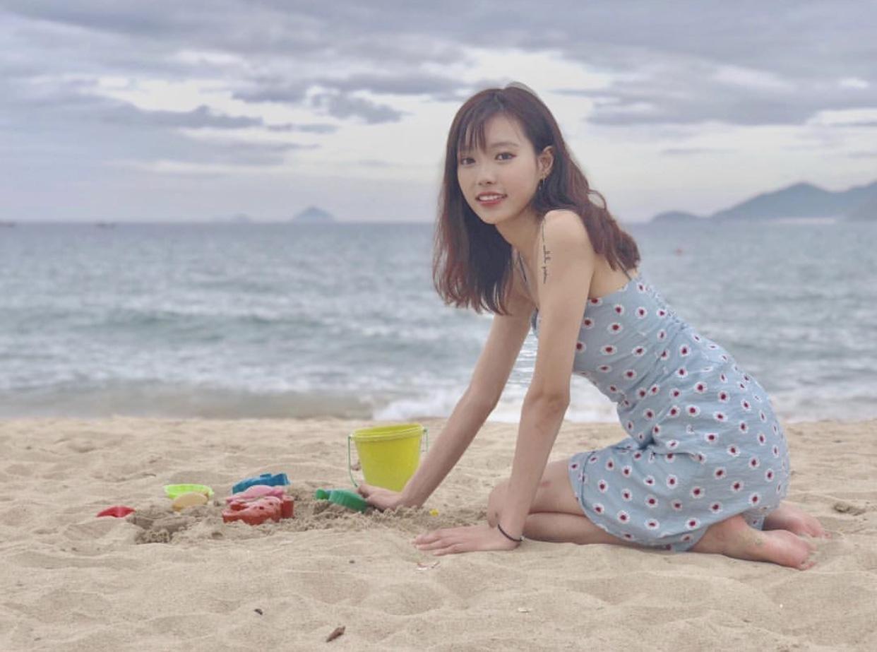 陈凯歌儿子大晒与女友亲密照，疑似恋情曝光？女方竟是名校学霸！