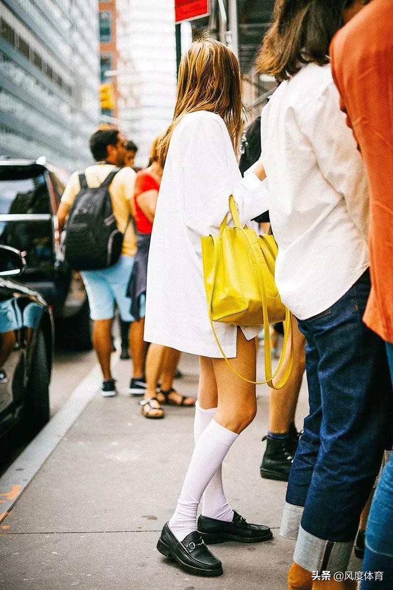 足球袜提到哪(运动袜穿搭)