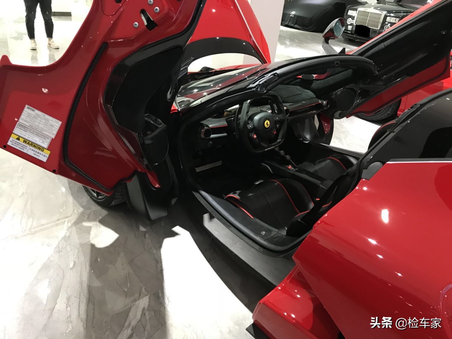 法拉利拉法赛车(新车2500万的法拉利LaFerrari，为何二手车却卖4000万？)