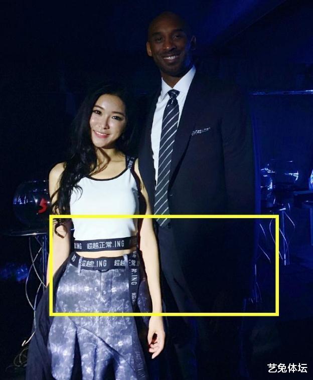 周玲安世界杯足球宝贝(NBA女主播周玲安，否认与50岁豪门老公离婚，直言老少都一样)