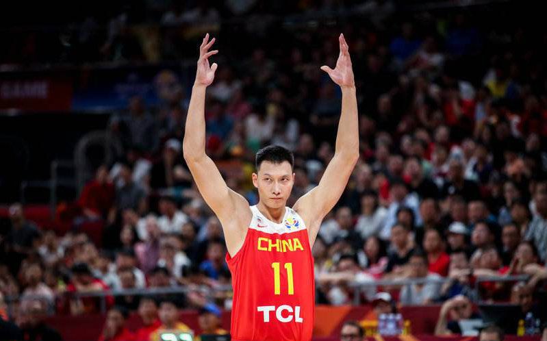 中国打篮球的明星图片