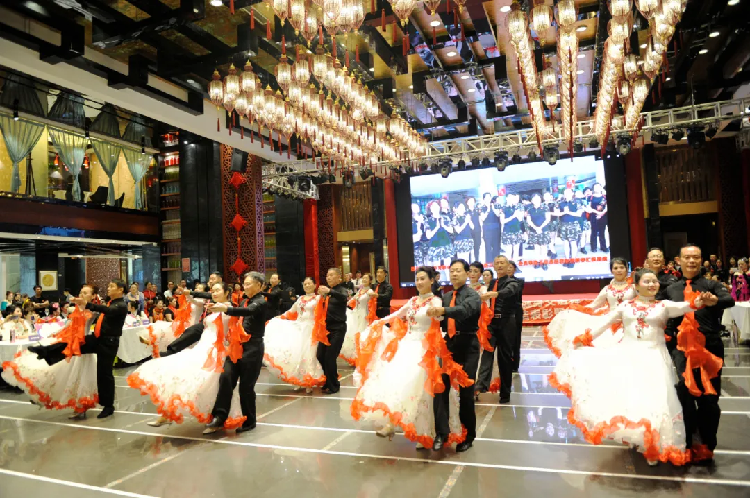 四川省健身交谊舞地区工作委员会及会员单位新春汇报展演活动