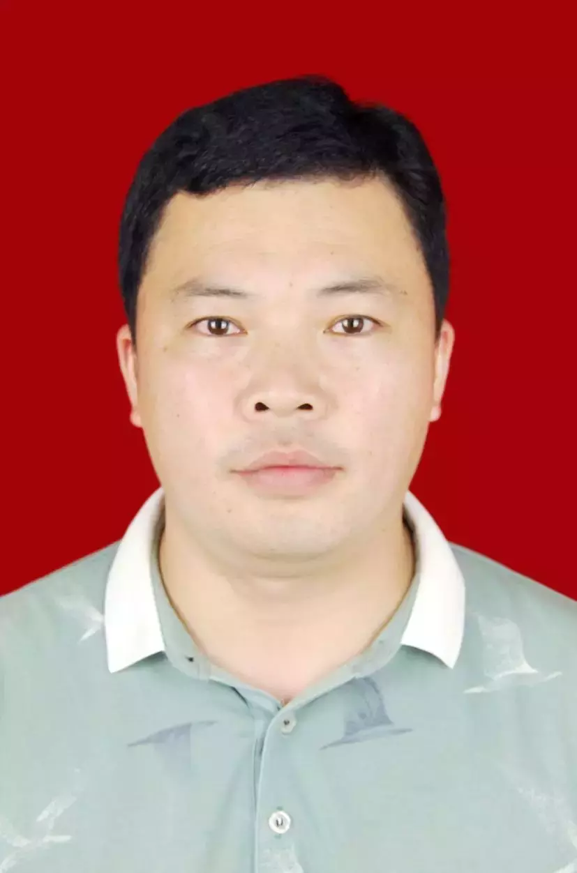 刘唐根：职业教育战线上的一面旗帜｜榜样