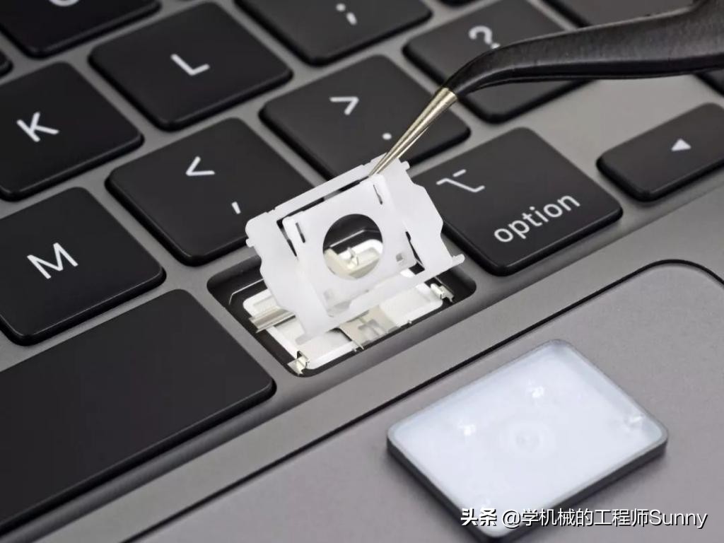 全新 16 英寸 MacBook Pro拆解