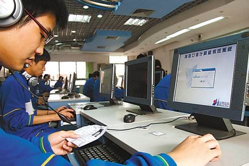 高考英语阅读理解如何拿高分？学霸支招：3个做题的技巧要注意