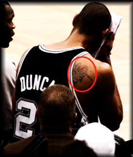 其实,在美国文化中,纹身真的太普遍了,很多普通人也会选择纹身来装饰