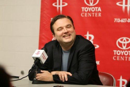 為什么沙發(fā)上不能看nba（姚明很生氣，肖華再發(fā)聲，但偷換概念小伎倆，雙重標(biāo)準(zhǔn)太虛偽）