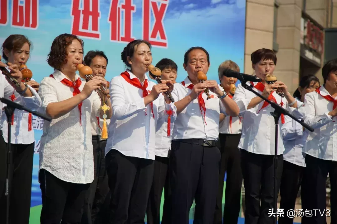 社区居民自排自演的情景朗诵《水之歌》《呼唤》,让人感动到哭……