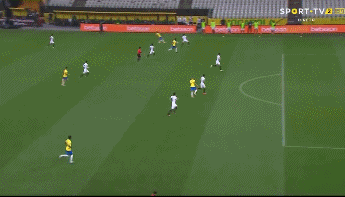 内马尔过人集锦高清（内马尔疯狂表演：18次成功过人！遭对手凶狠飞铲，连滚4圈）