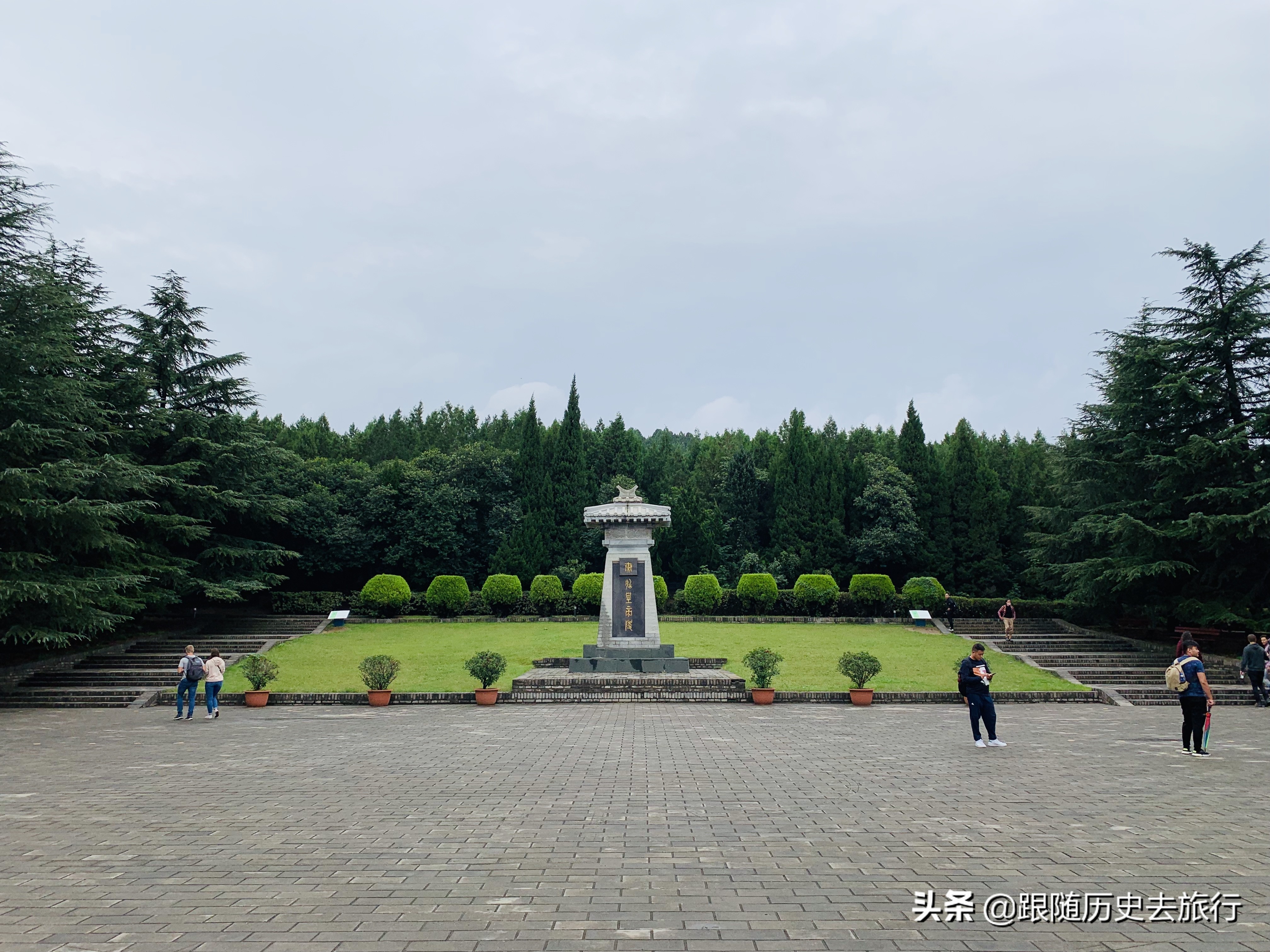 西安秦始皇陵兵馬俑什麼樣?宏偉壯觀讓人驚歎,今天帶你一探究竟