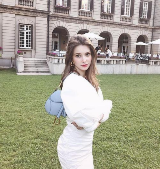 浙大“四国混血”校花，凭“高级脸”火上热搜，名字比颜值更吸睛