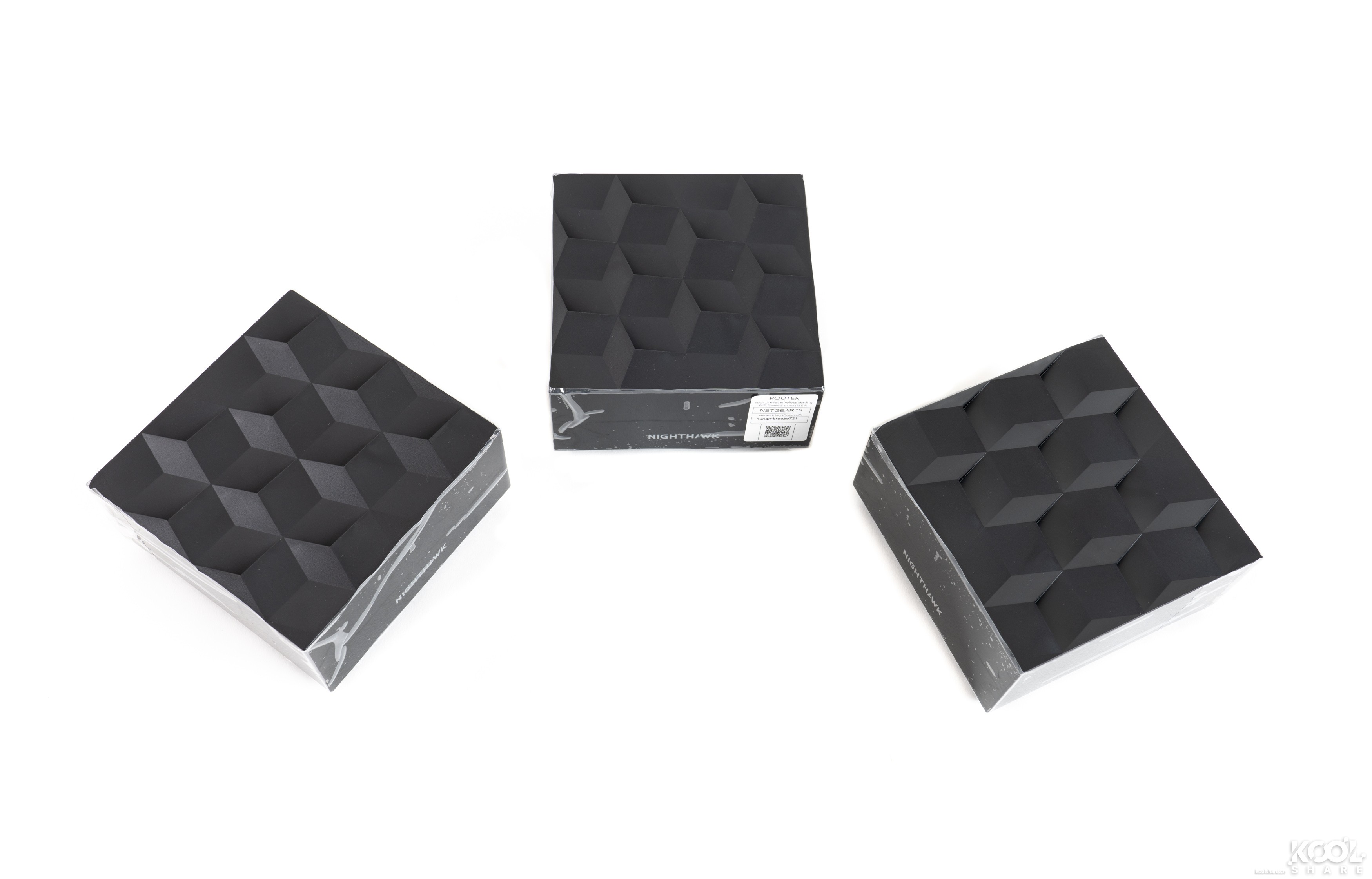 全屋WiFi 6时代，NETGEAR夜鹰Mesh WiFi 6系统MK63开箱拆解评测