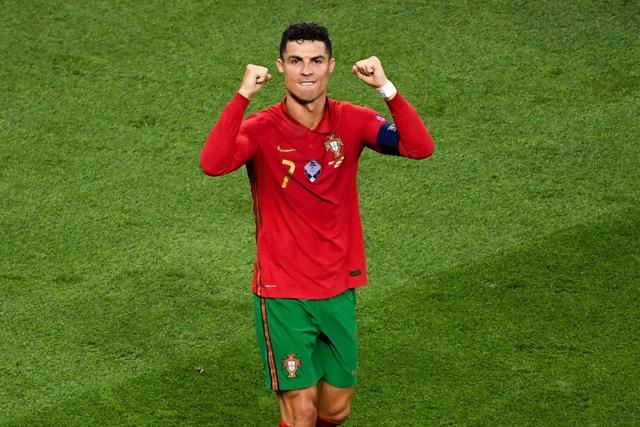 直播葡萄牙对比利时欧洲杯(CCTV5直播葡萄牙VS比利时，15亿欧元对决，C罗还需进77球，谁能赢)