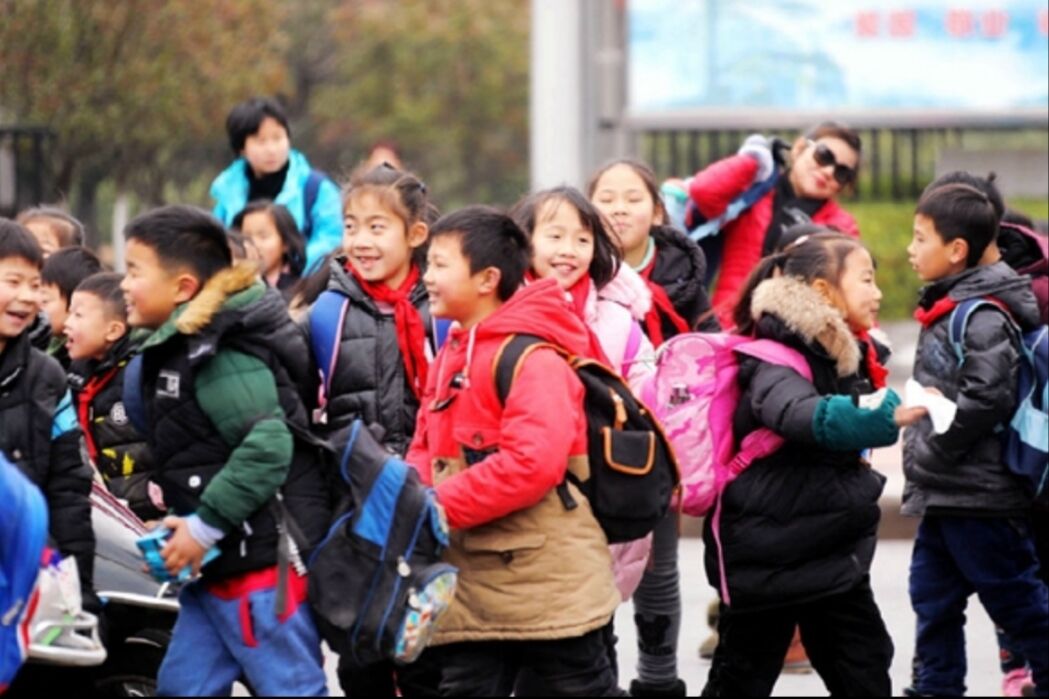 2021中小学寒假即将到来，各校陆续公布放假时间，最长的有40多天