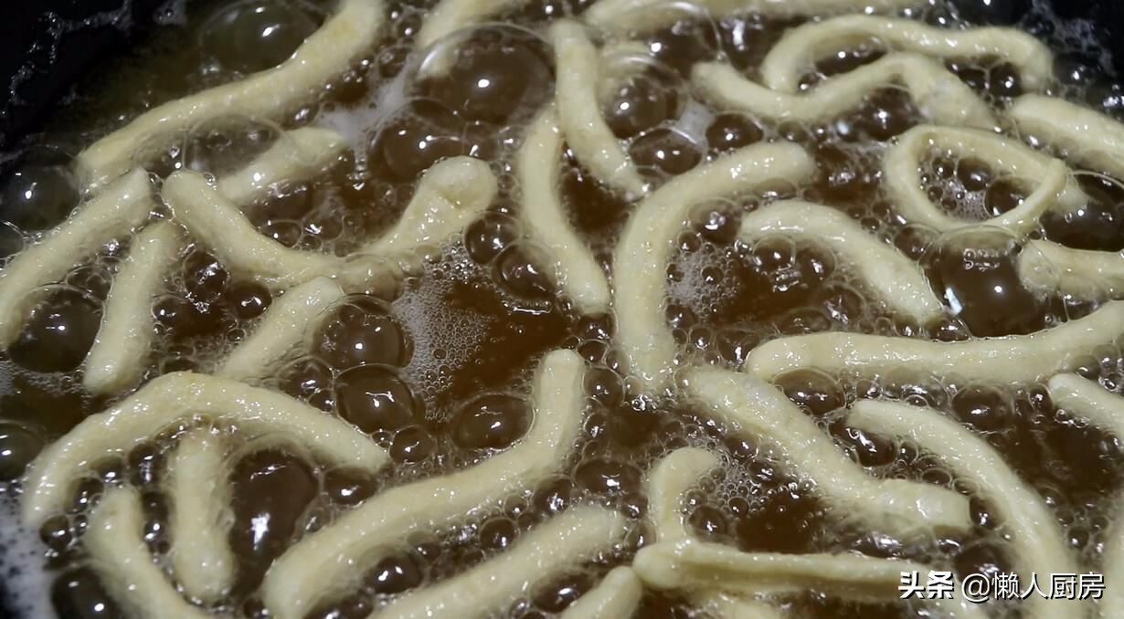 薩琪瑪,薩琪瑪娛樂