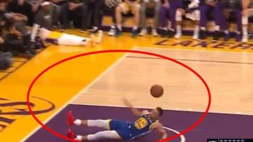 NBA搞笑视频集锦(NBA赛场十大搞笑瞬间：詹姆斯左手盖自己右手，麦基给对手发球)