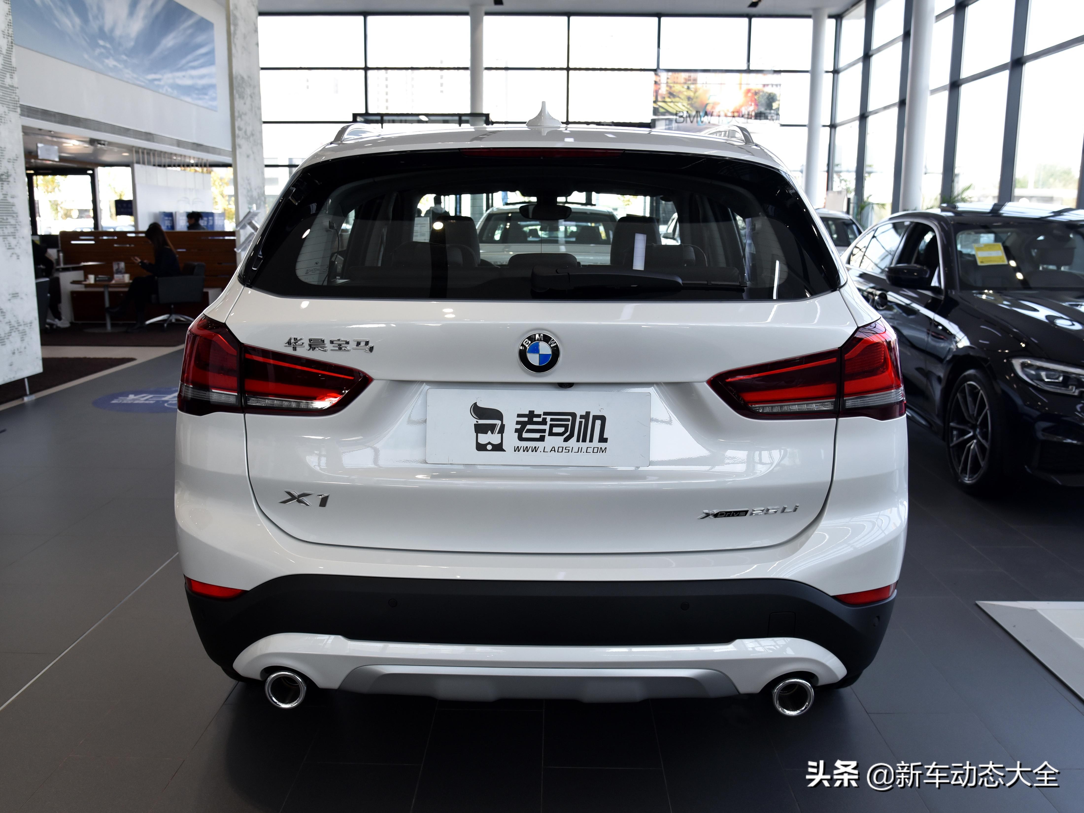 0t油耗6.8l,大空间带四驱入门低价豪华suv,带你看宝马x1