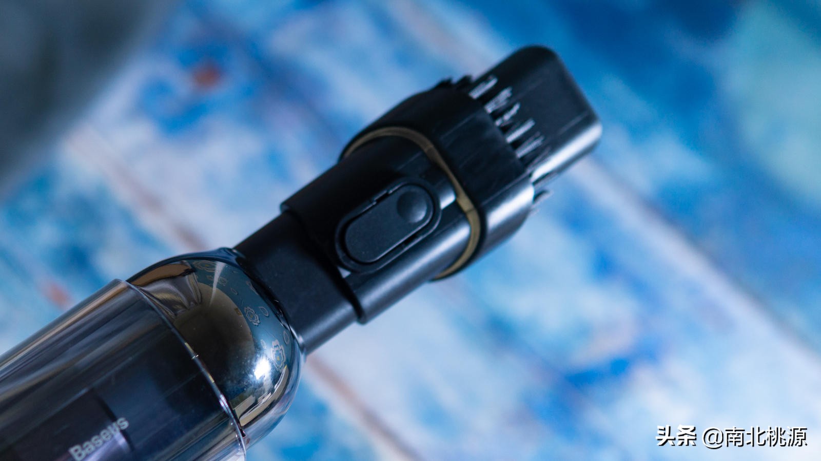 超强吸力，能吸能吹还带灯：倍思A3 车载吸尘器 使用体验