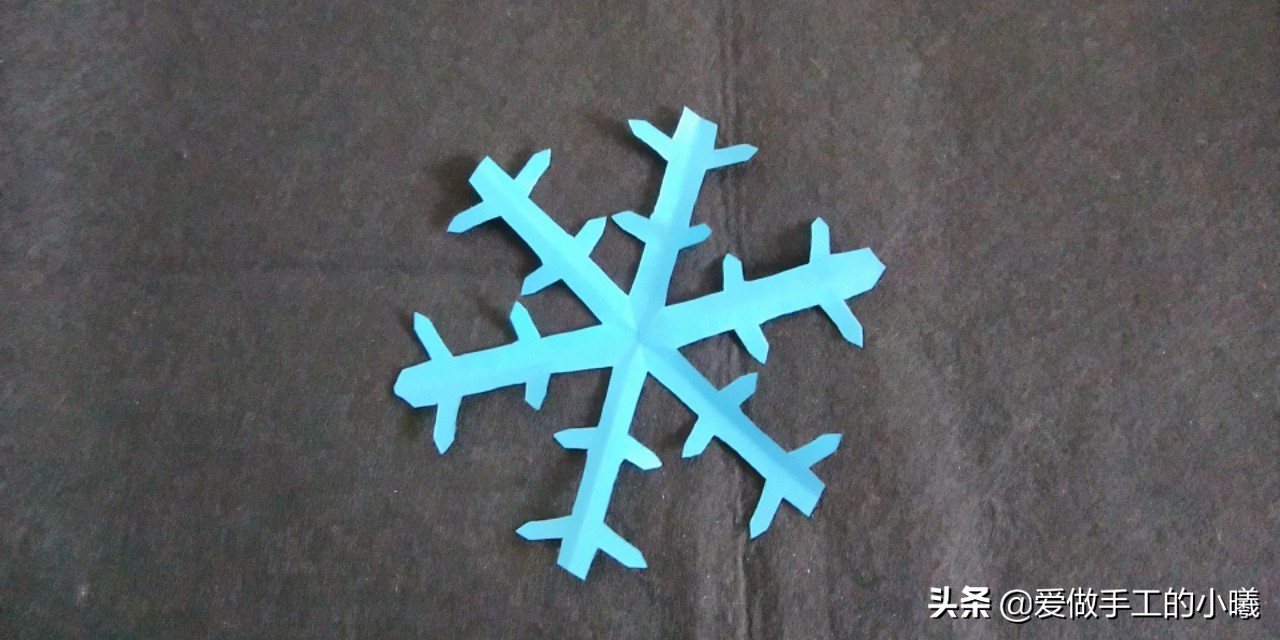 手工：雪花剪纸图解，简单几步就完成