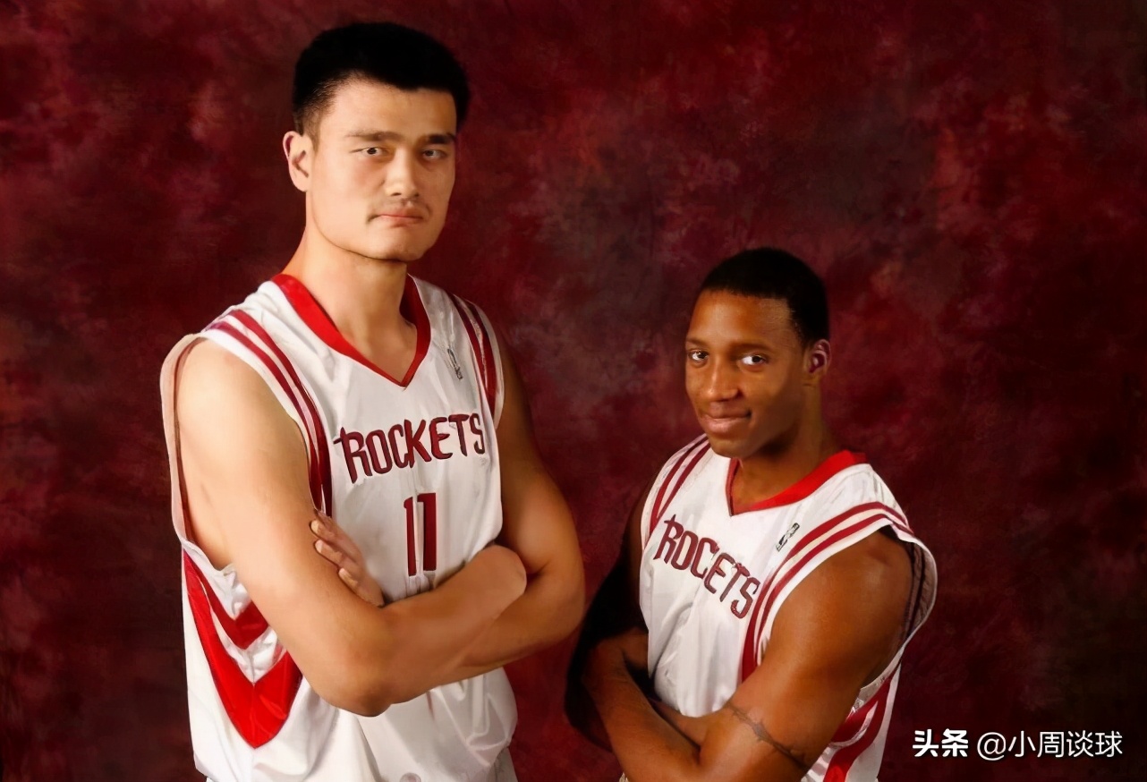 姚明为什么迟进nba（错失总冠军！当年姚明为什么拒绝科比的游说，没有加盟湖人队？）