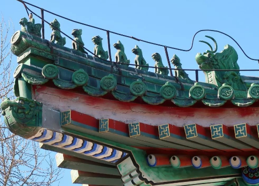 一身诗意千寻瀑，万古人间四月天，她活成了女人理想中的样子