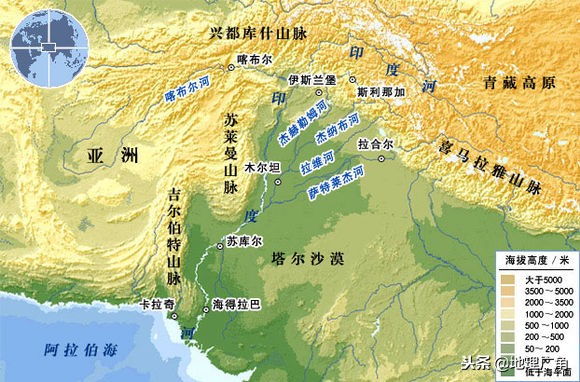 9,吉尔伯特山脉属于兴都库什山系,苏莱曼山脉的南缘.