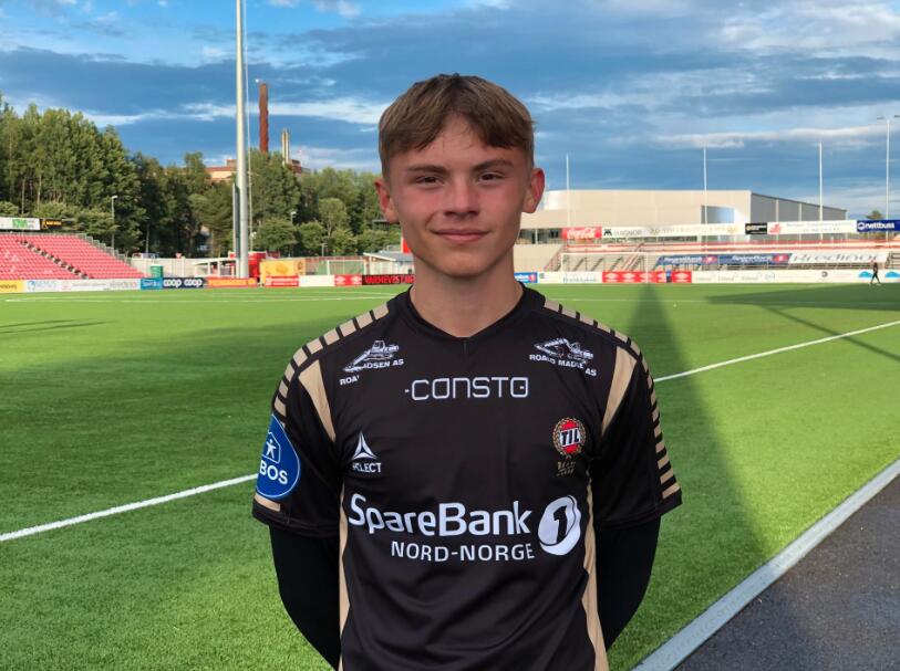 曼联新援将以最佳状态入队（曼联一新援加盟获官宣，下周正式入队！二队主帅钦点6大未来之星）-华海博客