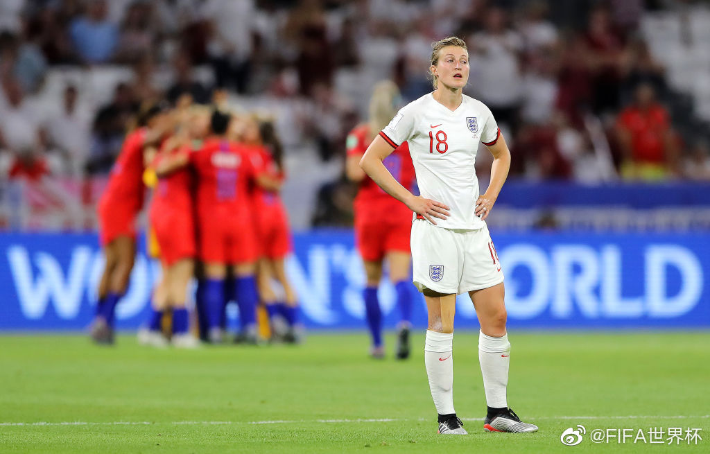 美国荷兰女足世界杯直播(女足世界杯美国2-1英格兰接近卫冕，今晚荷兰VS瑞典央视直播)