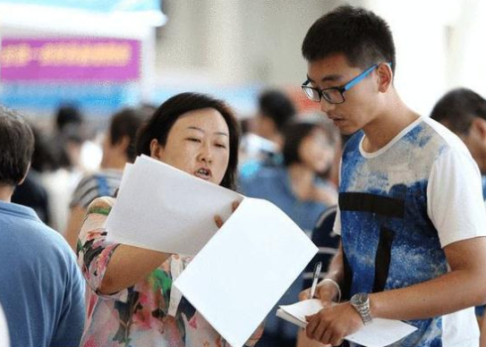 职业技术学院和高等专科学校有啥区别？差距有点大，考生别选错