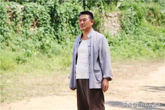 宁愿扔掉铁饭碗也要演戏，“戏疯子”李洪涛日子过得如何