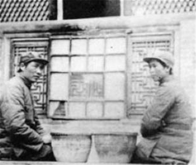 听到毛主席逝世的消息，贺子珍有何反应？