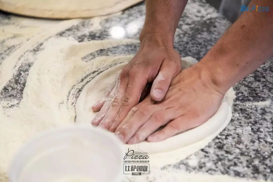 开店必修的比萨创业精品课升级啦！零基础都能学会