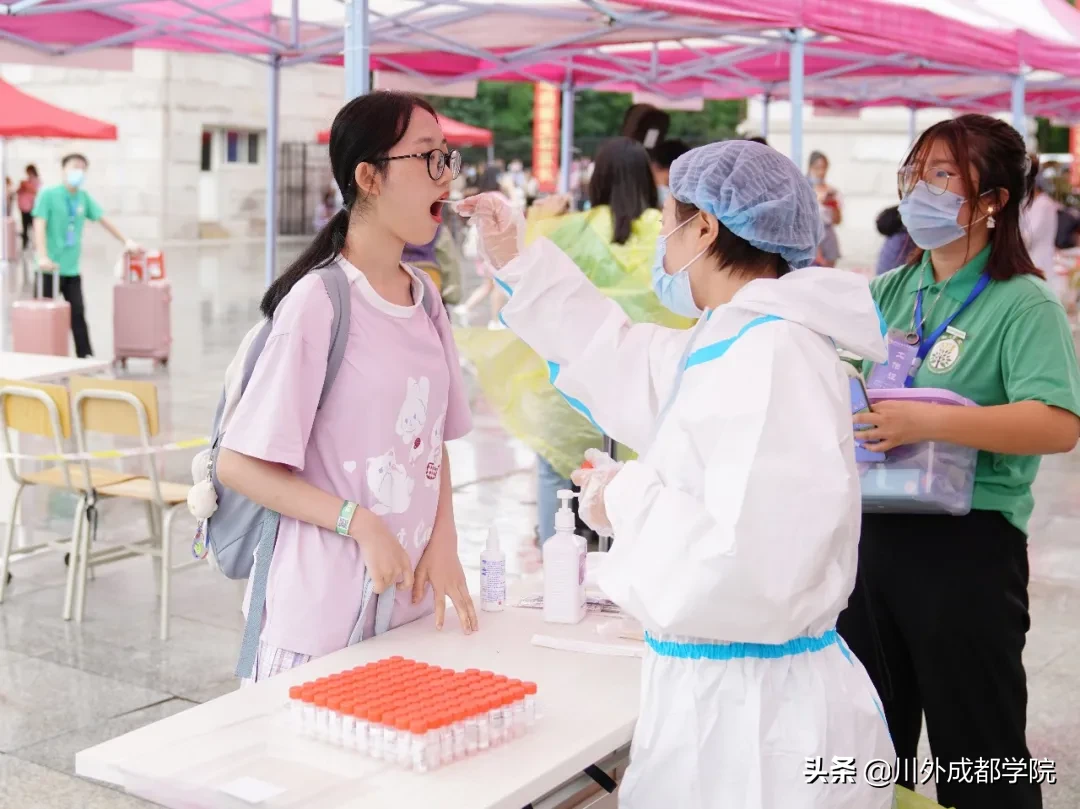 2020级萌新报到！欢迎最年轻的四川外国语大学成都学院人