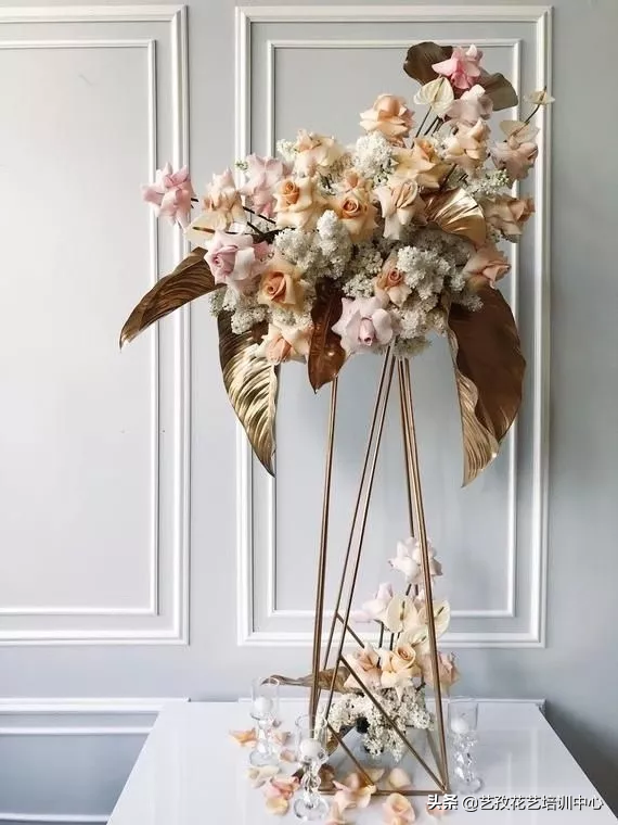 一边享受生活，一边贩卖幸福，带你全面了解花艺创业全能班