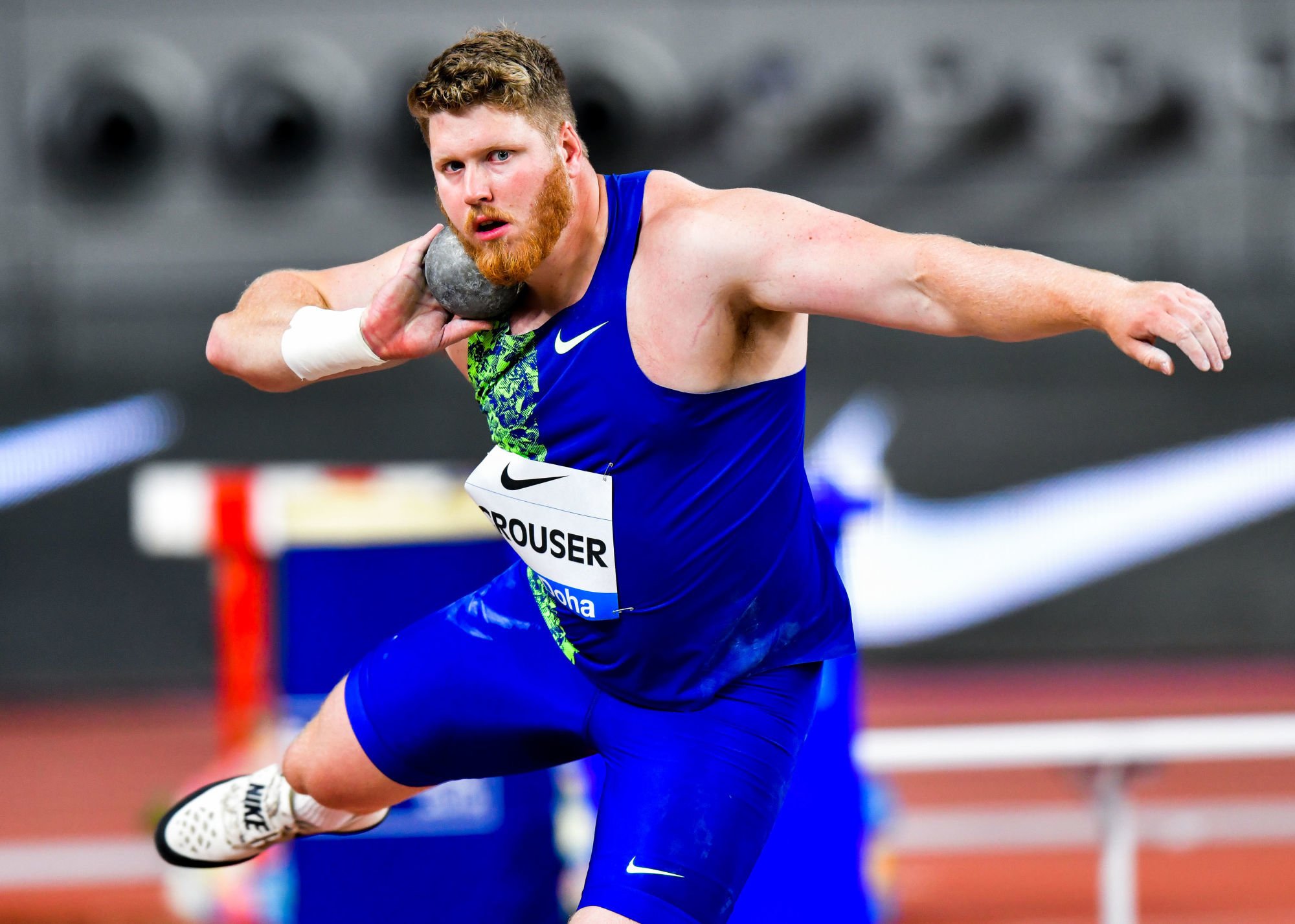 本届奥运会铅球冠军是哪国的("铅球之王"瑞安·克