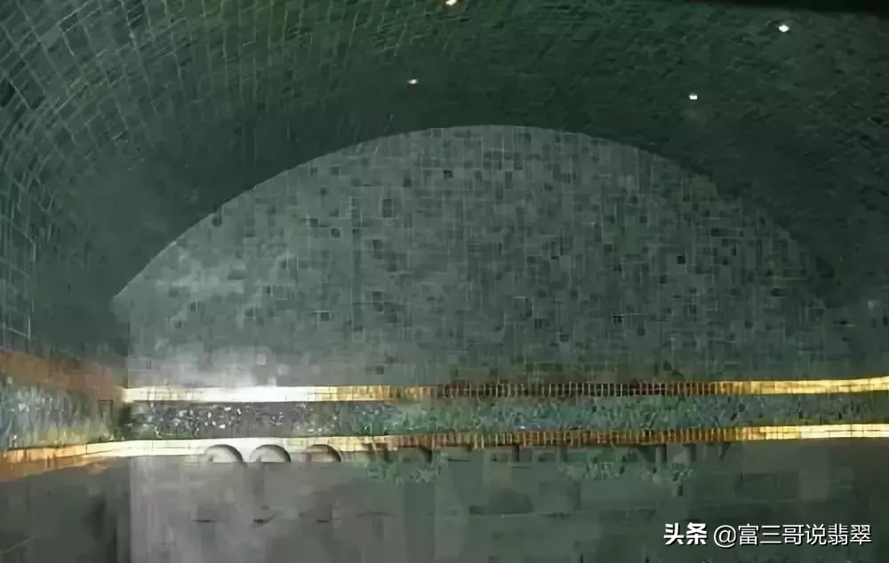 俄罗斯翡翠矿场对外免费开放！玻璃种、帝王绿随便拿？