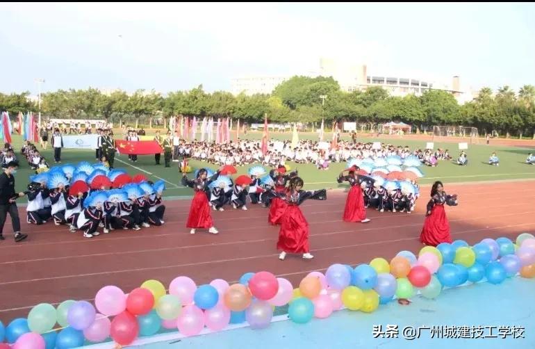 更快 更高 更强 更团结——第八届校园运动会圆满落幕