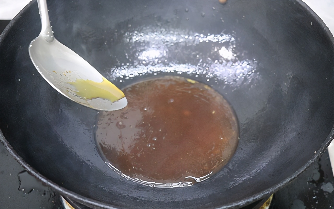 拔絲香蕉的做法,拔絲香蕉的做法視頻