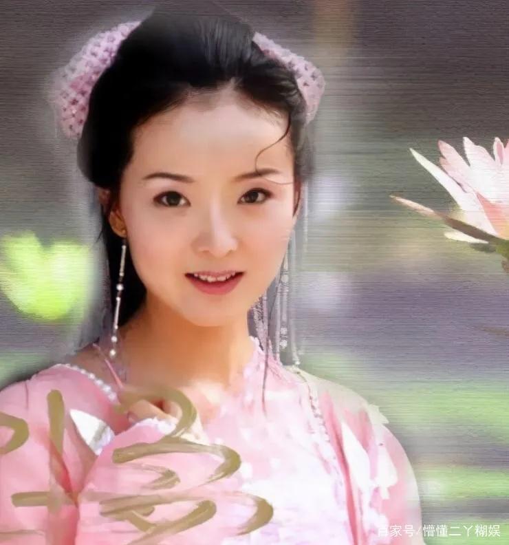 嫁入的豪門王豔,跪著給婆婆洗腳,親生兒子罵他是豬頭