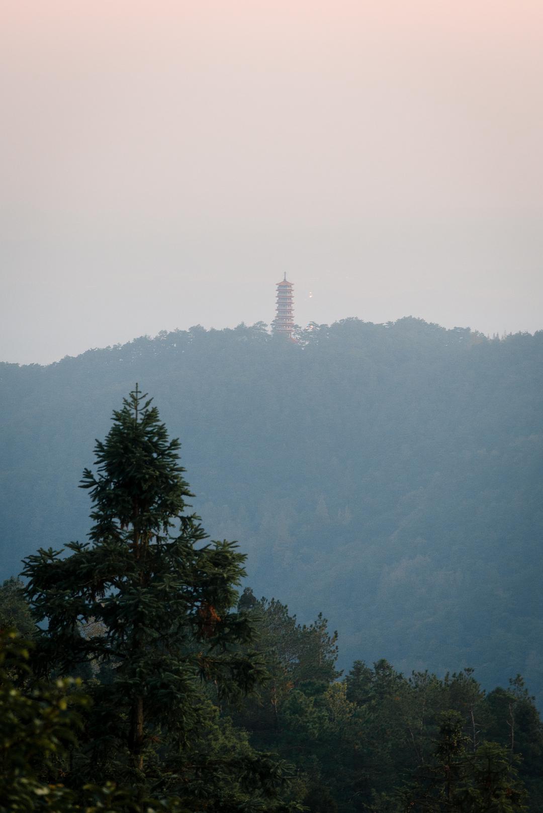 小团队周末奔袭南岳衡山，玩一把探秋观日